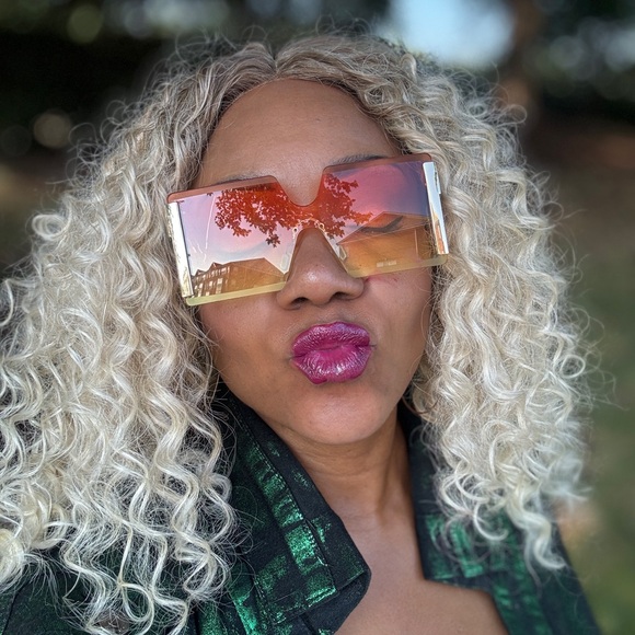 Meet your Posher, Quyahni - Picture 8 of 14